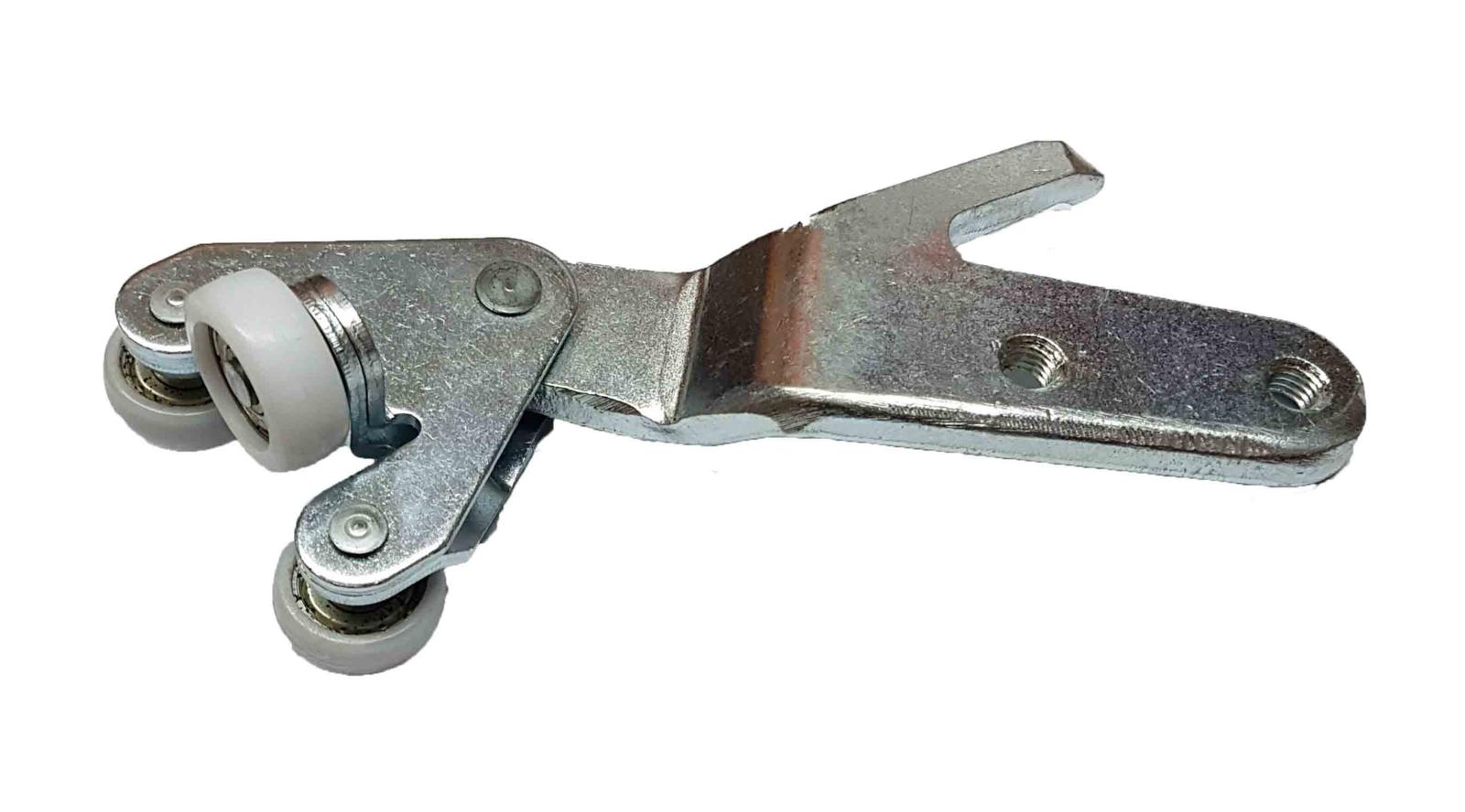 Articolo X91QQ - RULLO INF C/STAFFA PORTA LAT DX SCORREV FIAT DUCATO 01/94>