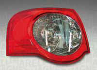 Articolo YHPQN - FANALE P/DX EST A LED VW PASSAT VARIANT 04/05>